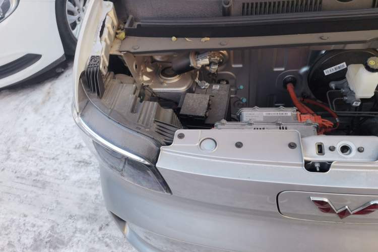 Used Wuling Zhiguang New Energy 2025 Standard Model Engine Bay Right