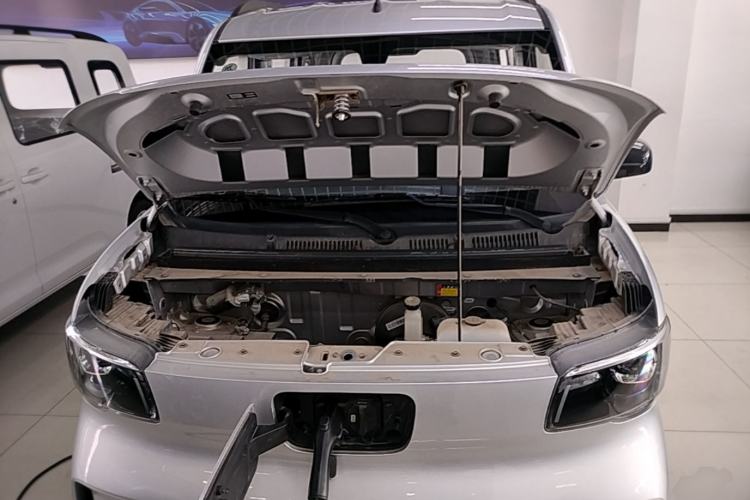Used Wuling Zhiguang New Energy 2025 Comfort Model Engine Bay