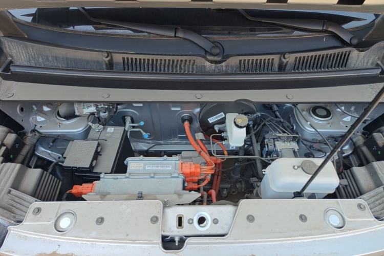Used Wuling Zhiguang New Energy 2025 Model 305km Ambitious Edition Engine Bay