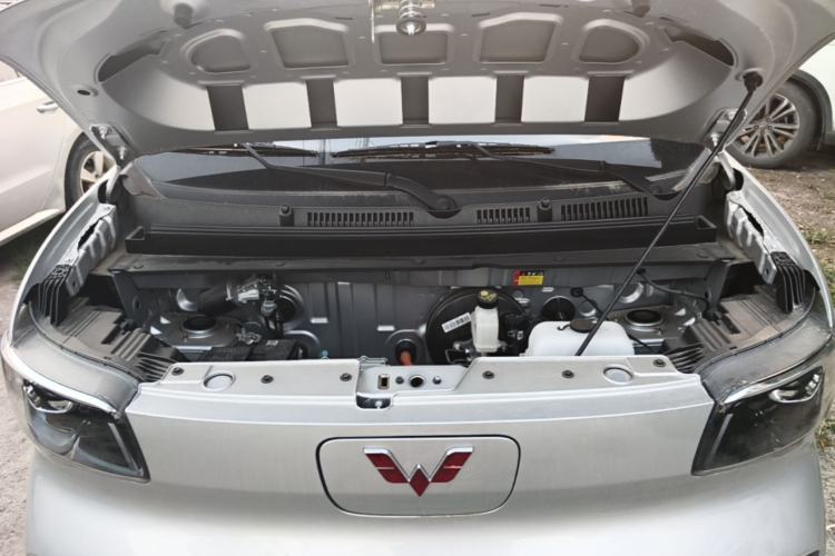 Used Wuling Zhiguang New Energy 2025 Comfort Model Engine Bay