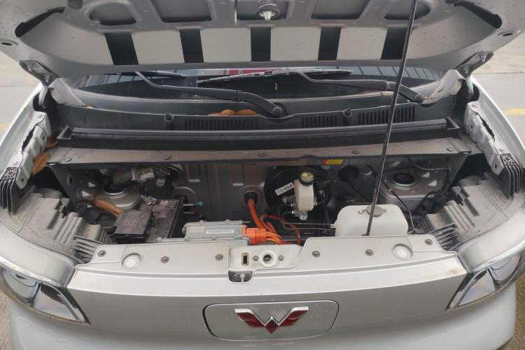 Used Wuling Zhiguang New Energy 2025 Comfort Model Engine Bay