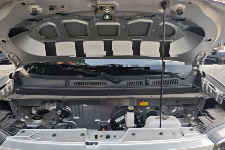 Used Wuling Zhiguang New Energy 2025 Standard Model Engine Bay