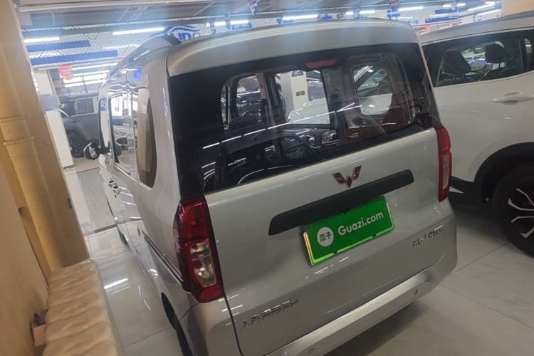 Used Wuling Zhiguang New Energy 2025 Comfort Model Exterior 2
