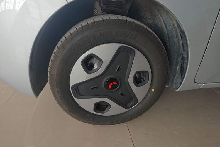 Used Wuling Zhiguang New Energy 2025 Model 305km Ambitious Edition Exterior 2