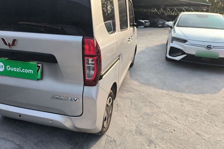 Used Wuling Zhiguang New Energy 2025 Comfort Model Exterior 3