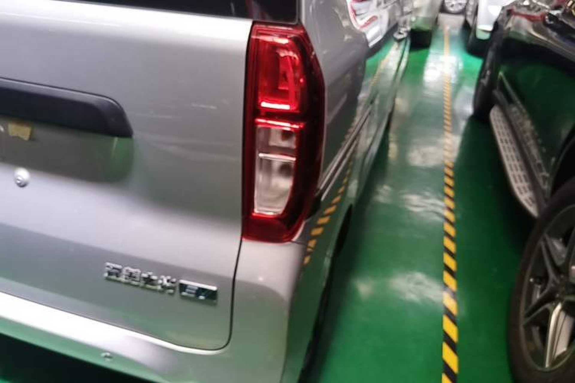 Used Wuling Zhiguang New Energy 2025 Model 305km Ambitious Edition Exterior 3