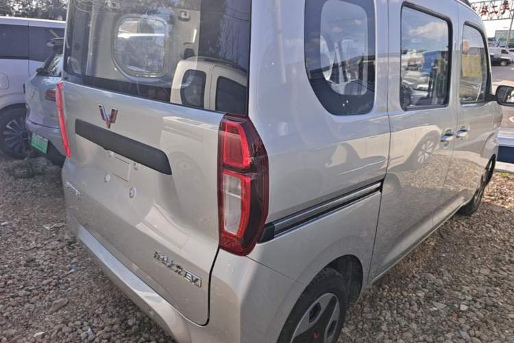 Used Wuling Zhiguang New Energy 2025 Model 305km Ambitious Edition Exterior 3