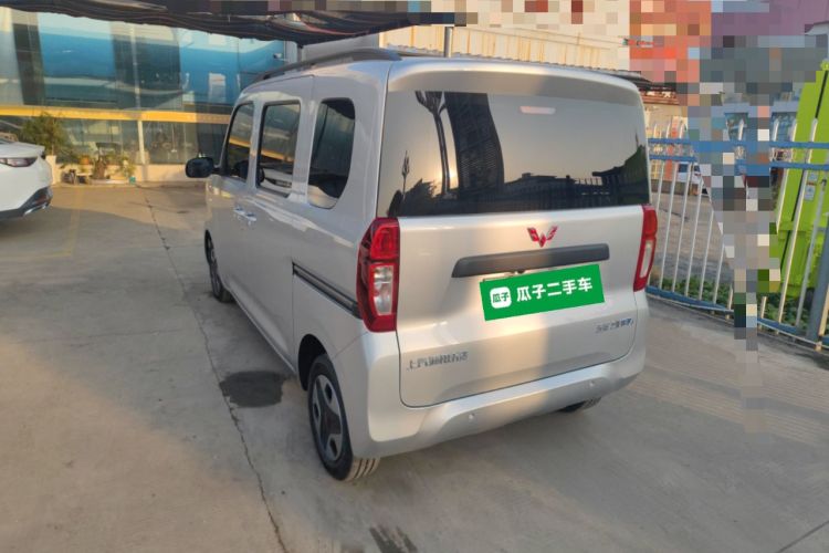 Used Wuling Zhiguang New Energy 2025 Model 305km Ambitious Edition Exterior 3
