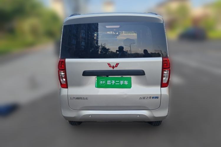 Used Wuling Zhiguang New Energy 2025 Model 305km Ambitious Edition Exterior 4