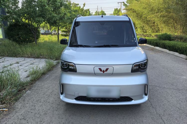 Used Wuling Zhiguang New Energy 2025 Model 305km Ambitious Edition Exterior 4