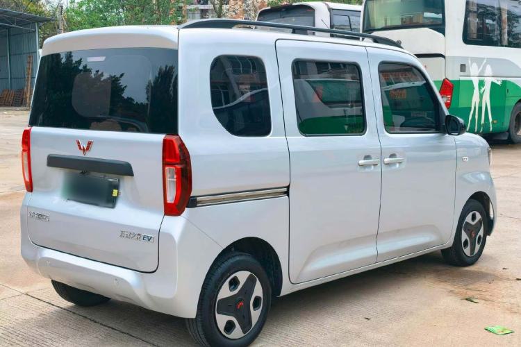 Used Wuling Zhiguang New Energy 2025 Comfort Model Exterior 5