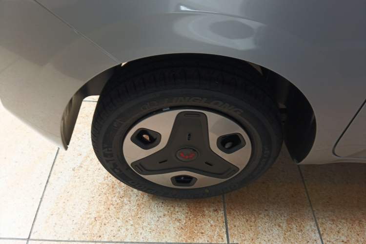Used Wuling Zhiguang New Energy 2025 Comfort Model Exterior 8