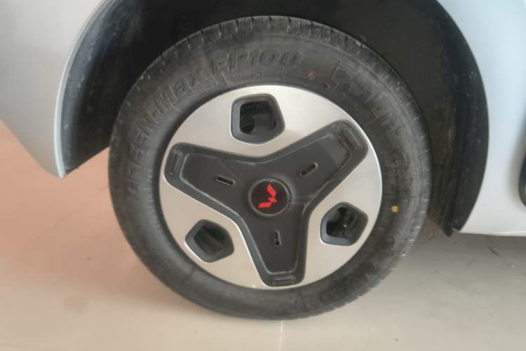 Used Wuling Zhiguang New Energy 2025 Comfort Model Exterior 8