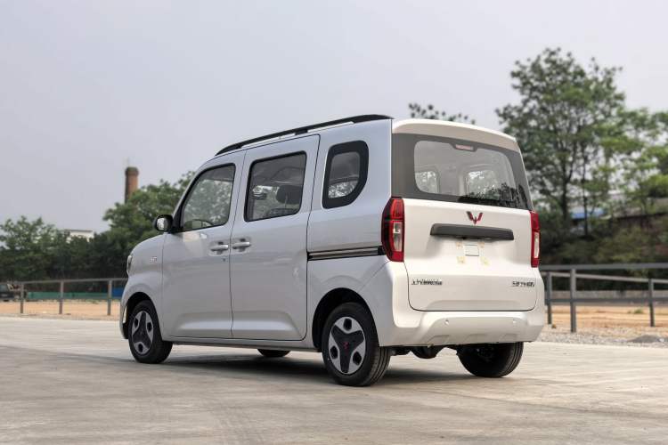 Used Wuling Zhiguang New Energy 2025 Model 305km Ambitious Edition Exterior 9