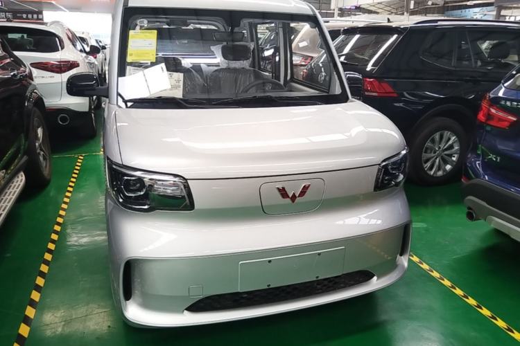 Used Wuling Zhiguang New Energy 2025 Model 305km Ambitious Edition Front