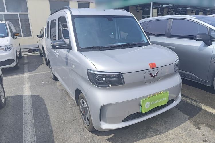 Used Wuling Zhiguang New Energy 2025 Model 305km Ambitious Edition Front Right 45 Deg