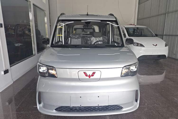 Used Wuling Zhiguang New Energy 2025 Model 305km Ambitious Edition Front