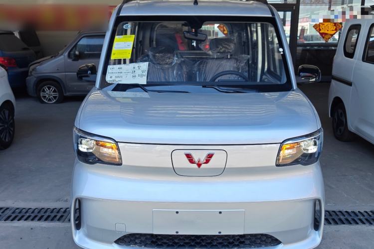Used Wuling Zhiguang New Energy 2025 Model 305km Ambitious Edition Front