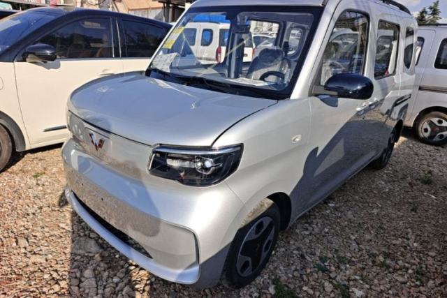 Used Wuling Zhiguang New Energy 2025 Model 305km Ambitious Edition