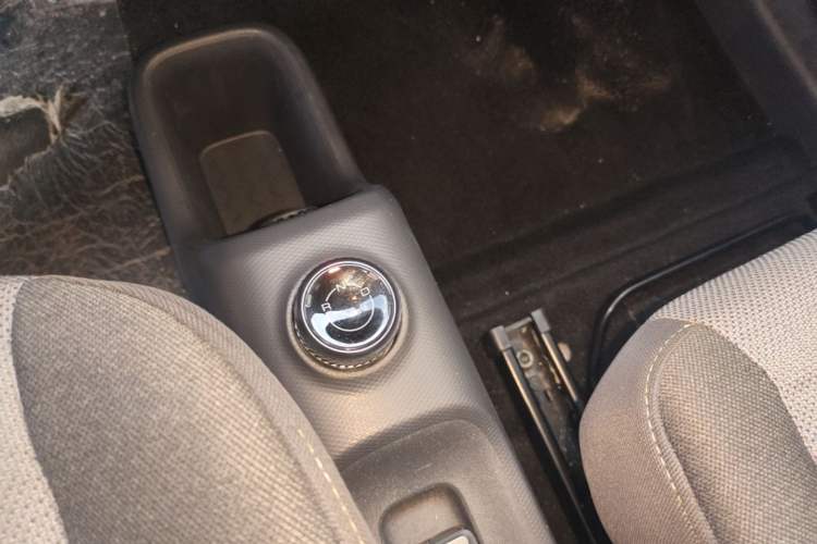Used Wuling Zhiguang New Energy 2025 Model 305km Ambitious Edition Gear Lever