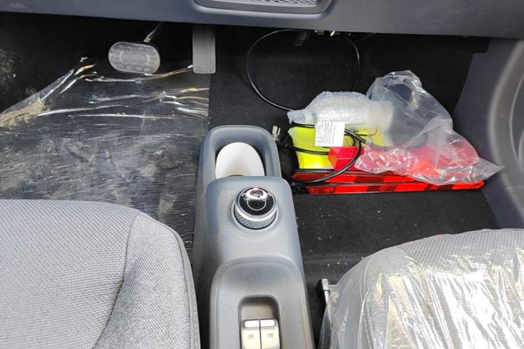 Used Wuling Zhiguang New Energy 2025 Comfort Model Gear Lever