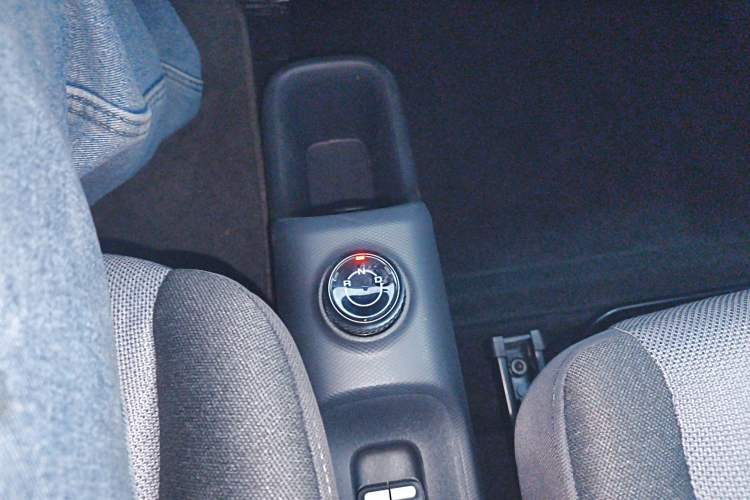 Used Wuling Zhiguang New Energy 2025 Model 305km Ambitious Edition Gear Lever