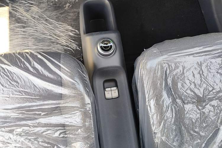 Used Wuling Zhiguang New Energy 2025 Comfort Model Gear Lever