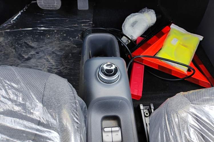Used Wuling Zhiguang New Energy 2025 Comfort Model Gear Lever