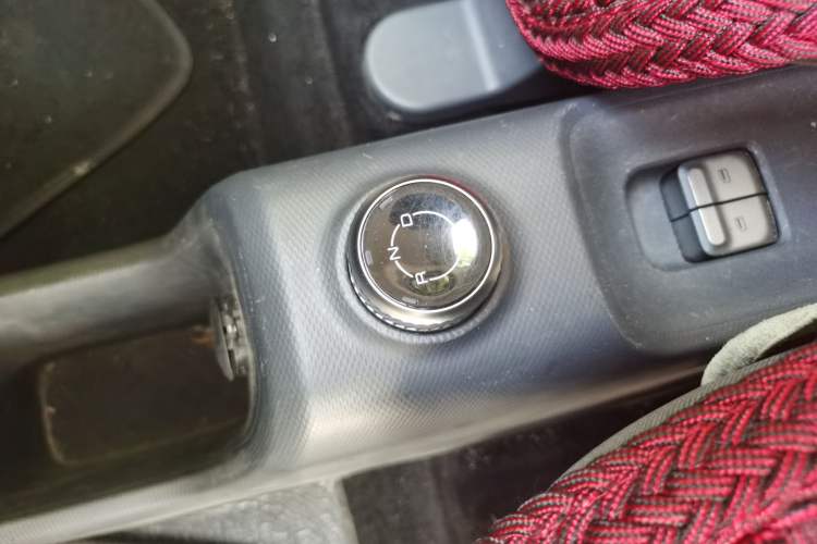Used Wuling Zhiguang New Energy 2025 Standard Model Gear Lever