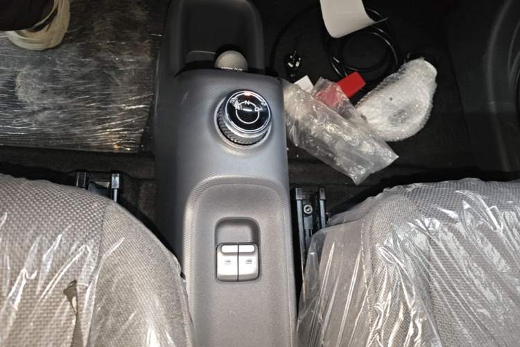Used Wuling Zhiguang New Energy 2025 Comfort Model Gear Lever
