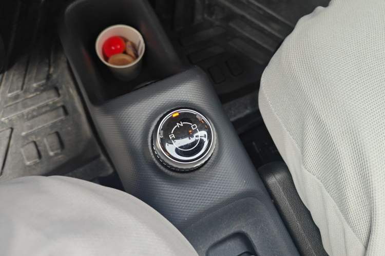 Used Wuling Zhiguang New Energy 2025 Model 305km Ambitious Edition Gear Lever