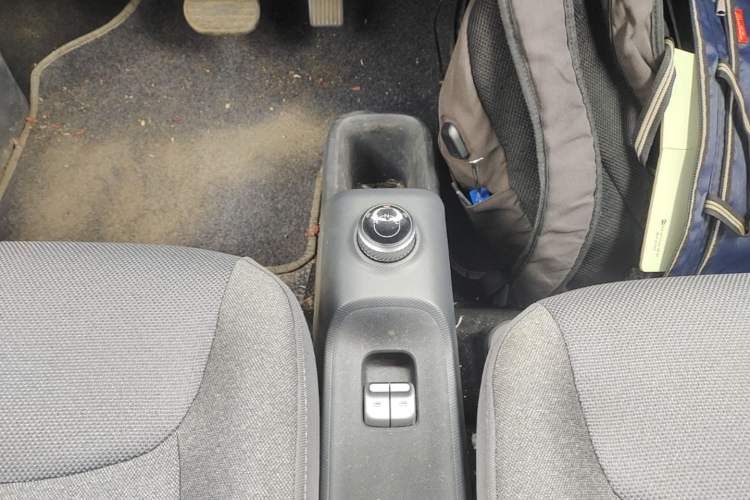 Used Wuling Zhiguang New Energy 2025 Standard Model Gear Lever