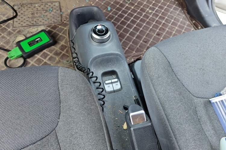 Used Wuling Zhiguang New Energy 2025 Standard Model Gear Lever