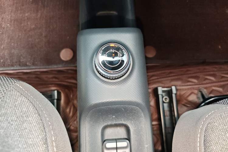 Used Wuling Zhiguang New Energy 2025 Comfort Model Gear Lever