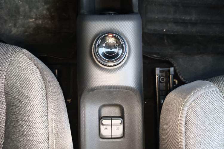 Used Wuling Zhiguang New Energy 2025 Comfort Model Gear Lever