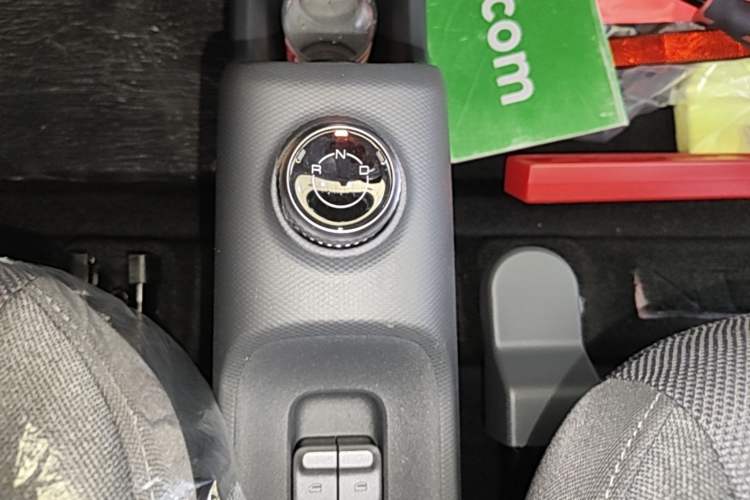 Used Wuling Zhiguang New Energy 2025 Standard Model Gear Lever
