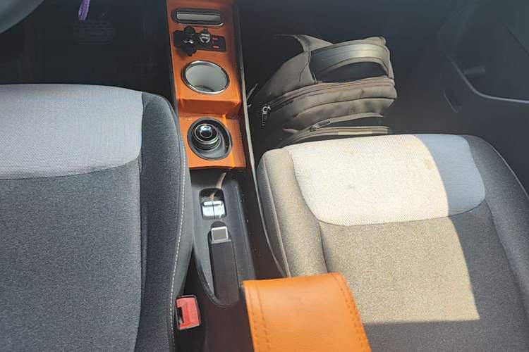 Used Wuling Zhiguang New Energy 2025 Model 305km Ambitious Edition Gear Lever
