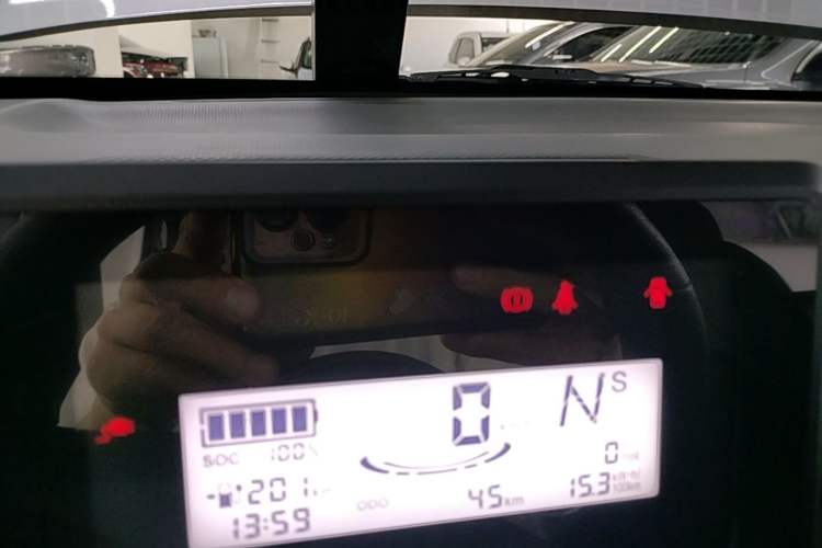 Used Wuling Zhiguang New Energy 2025 Comfort Model Instrument Cluster