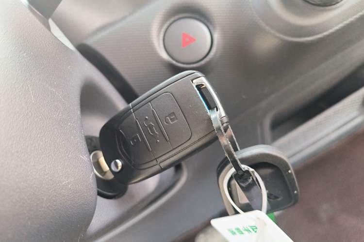 Used Wuling Zhiguang New Energy 2025 Comfort Model Interior 1