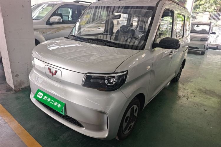 Wuling Zhiguang New Energy 2025 Model 305km Ambitious Edition