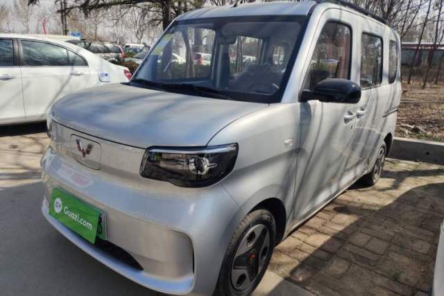 Ojetý Wuling Zhiguang New Energy 2025 Comfort Model