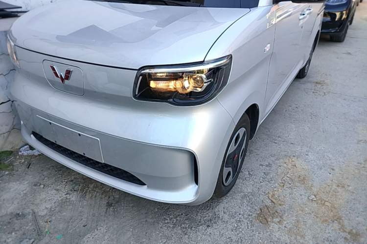 Used Wuling Zhiguang New Energy 2025 Comfort Model Left Front Headlight