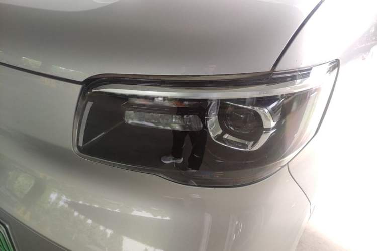Used Wuling Zhiguang New Energy 2025 Comfort Model Left Front Headlight