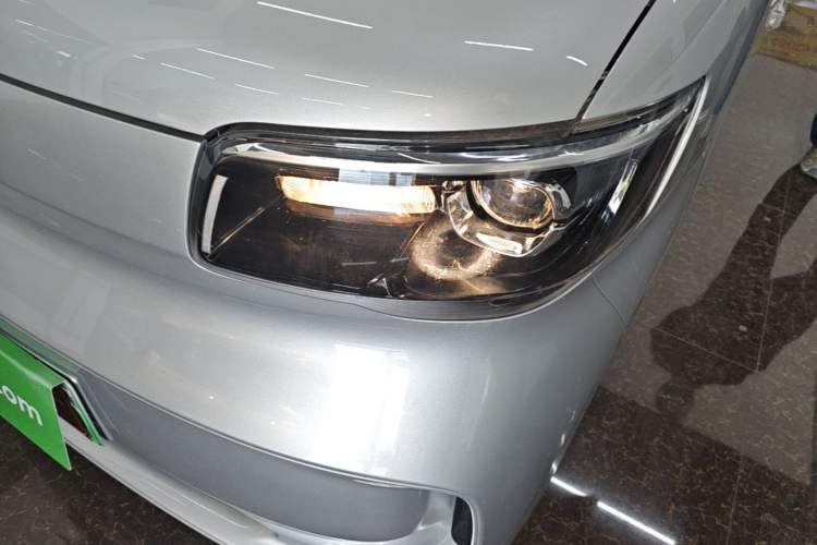 Used Wuling Zhiguang New Energy 2025 Comfort Model Left Front Headlight