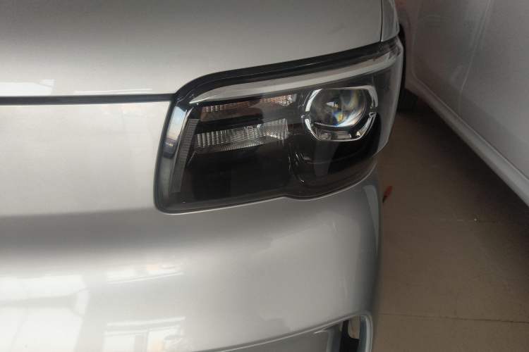 Used Wuling Zhiguang New Energy 2025 Comfort Model Left Front Headlight