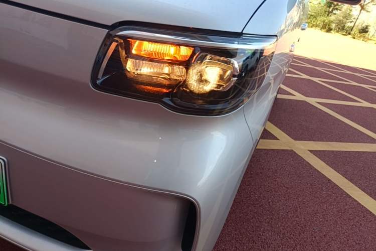 Used Wuling Zhiguang New Energy 2025 Comfort Model Left Front Headlight