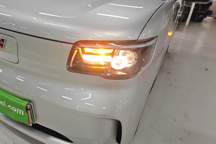 Used Wuling Zhiguang New Energy 2025 Standard Model Left Front Headlight