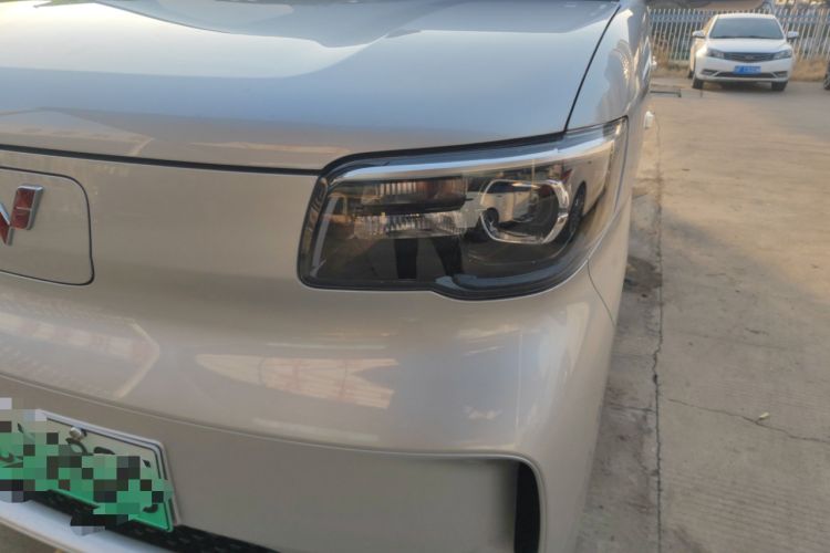 Used Wuling Zhiguang New Energy 2025 Model 305km Ambitious Edition Left Front Headlight
