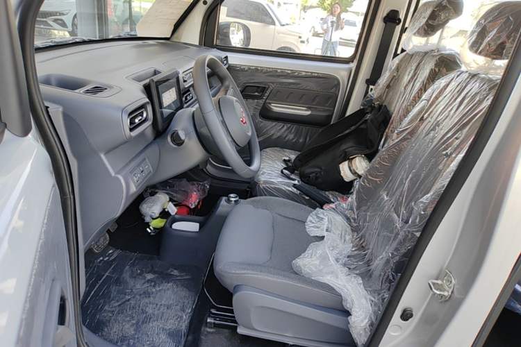 Used Wuling Zhiguang New Energy 2025 Comfort Model Left Front Seat