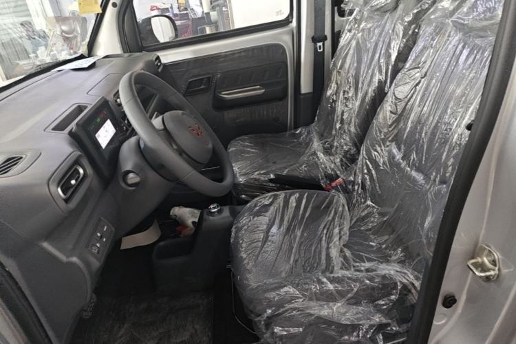 Used Wuling Zhiguang New Energy 2025 Comfort Model Left Front Seat